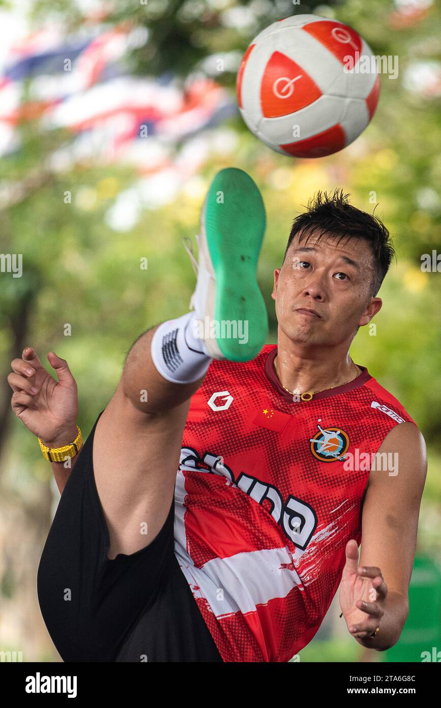 Bangkok, Thailand. 29th Nov, 2023. Zhang Jun Ming of China plays against Andrew Henderson of United Kingdom during Teqball Men's Singels group stage match in World Teqball Championships 2023 at Huamark Indoor Stadium. Zhang Jun Ming won over Andrew Henderson 2:0 (12:4, 12:5). Credit: SOPA Images Limited/Alamy Live News Stock Photo