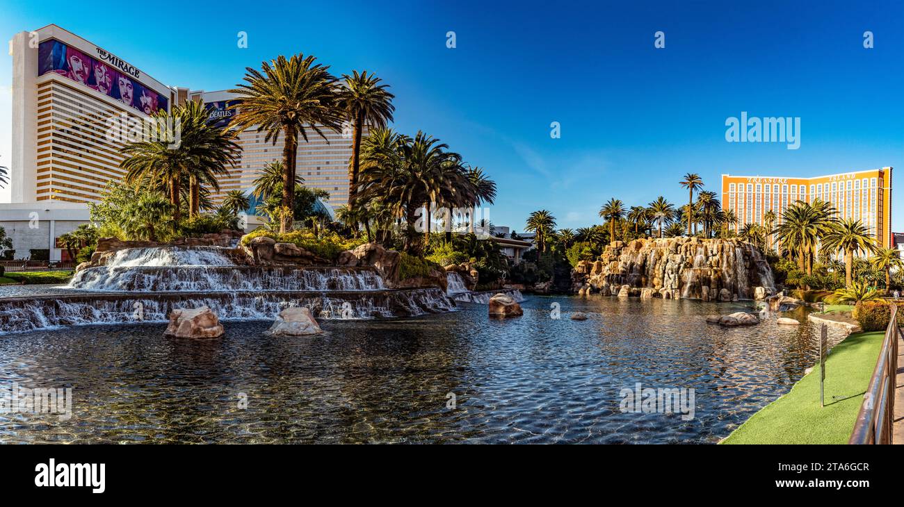 Las Vegas; USA; November 16, 2023: Panoramic view of the volcano lake at The Mirage casino and resort, in the middle of the Boulevard of the famous La Stock Photo