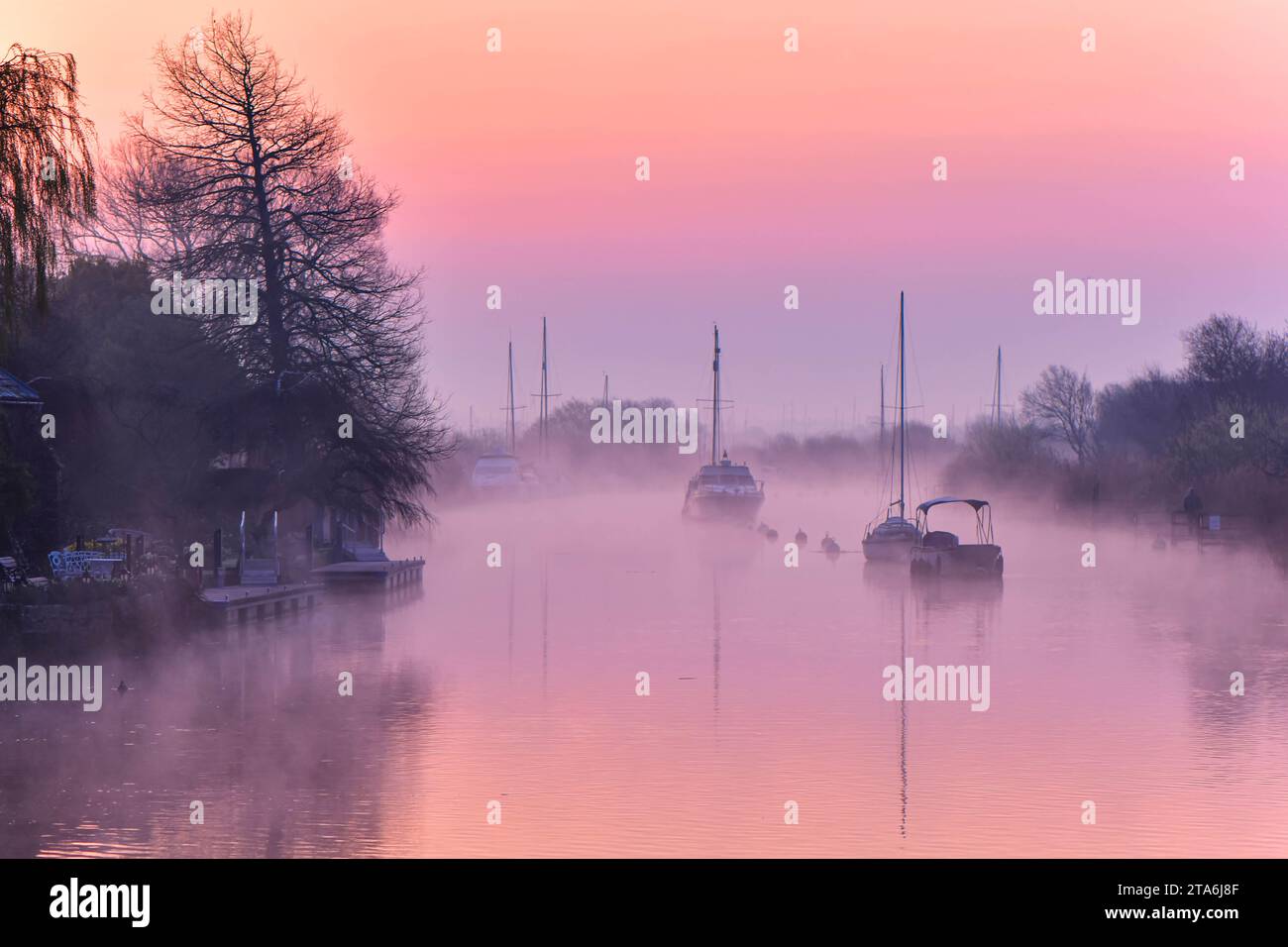 Dorset river scene hi-res stock photography and images - Alamy