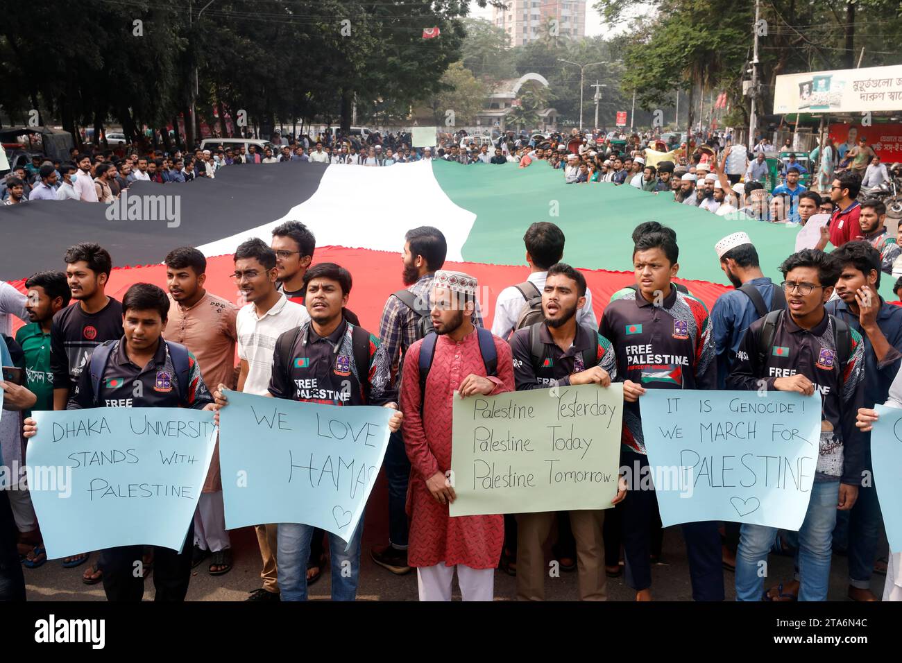 Dhaka, Bangladesh - November 29, 2023: Dhaka University students protested against Israel's aggression in Palestine and the killing of innocent women Stock Photo