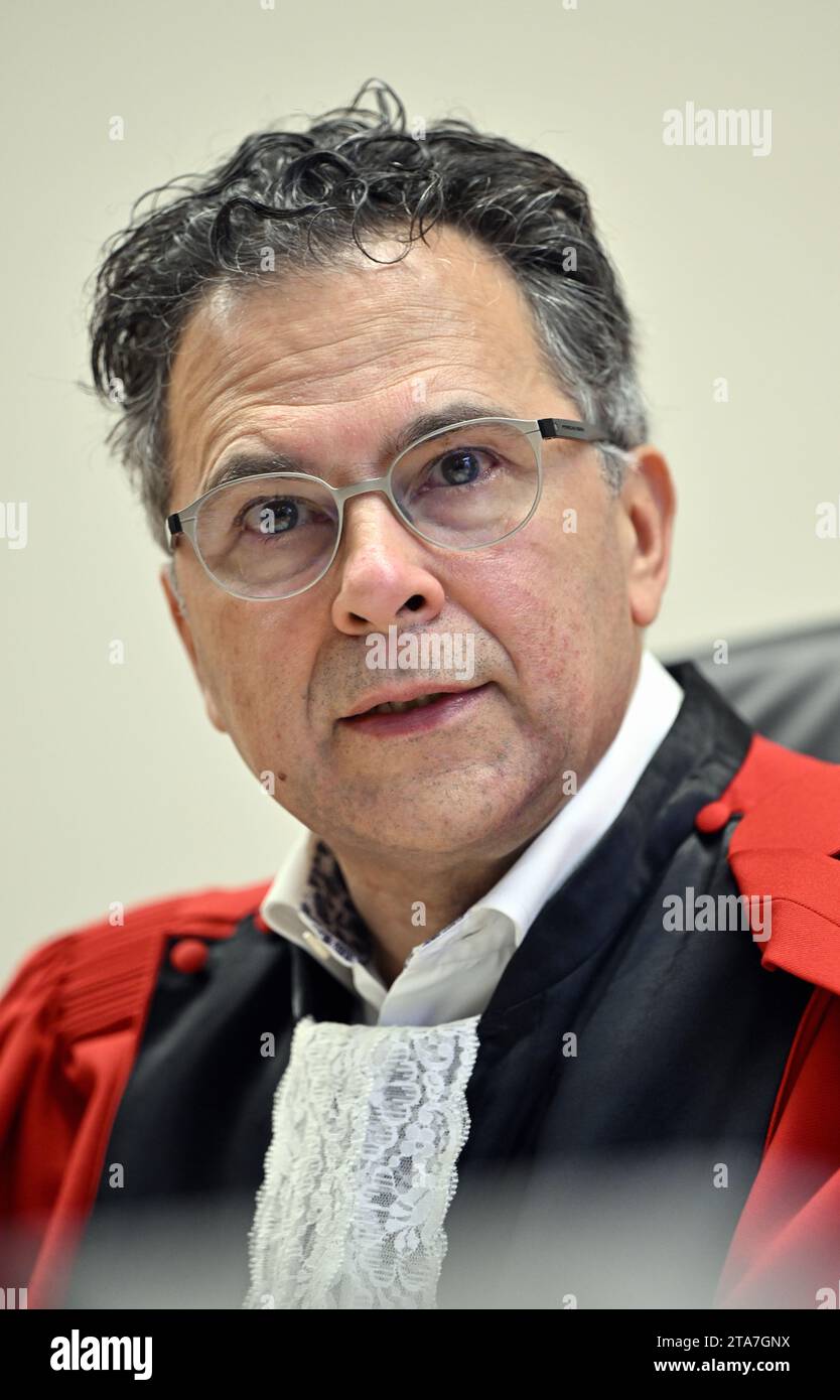 Leuven, Belgium. 29th Nov, 2023. Chairman of the court Peter Hartoch pictured during the jury constitution session at the assizes trial of five former Guatemalan government members for the murders of three Belgian missionaries in the 1980s at the Assizes Court of Leuven, Wednesday 29 November 2023. The five accused, once government and army leaders in Guatemala, are on trial for the murder of three Belgian missionaries in Guatemala, and the kidnapping and torture of a fourth. BELGA PHOTO ERIC LALMAND Credit: Belga News Agency/Alamy Live News Stock Photo