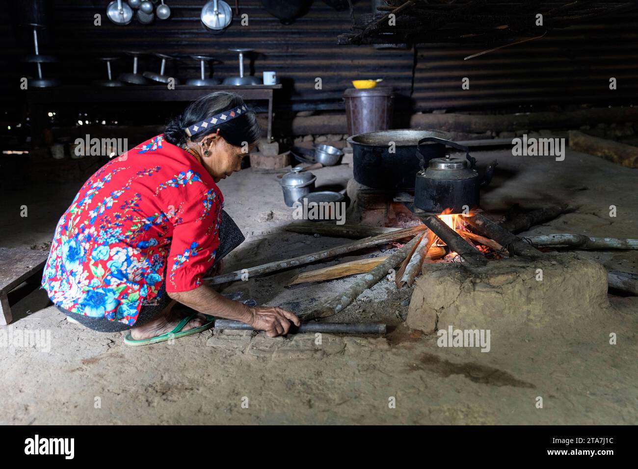 local-woman-queen-kings-wife-from-konyak-tribe-from-a-remote-village