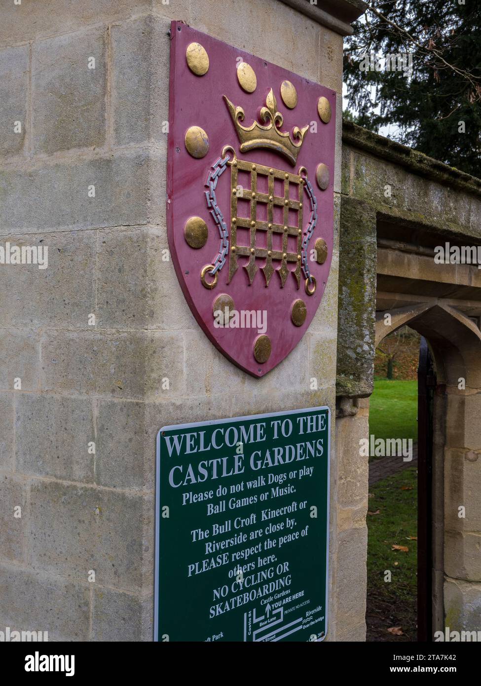 Entrance to Wallingford Castle Gardens, Wallingford, Oxfordshire ...