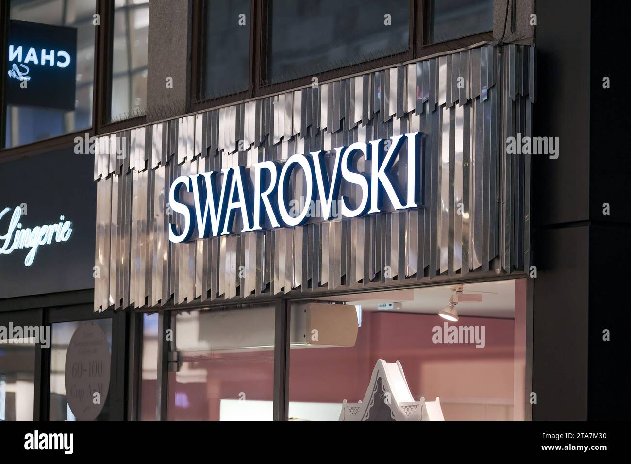Swarovski dusseldorf hi-res stock photography and images - Alamy