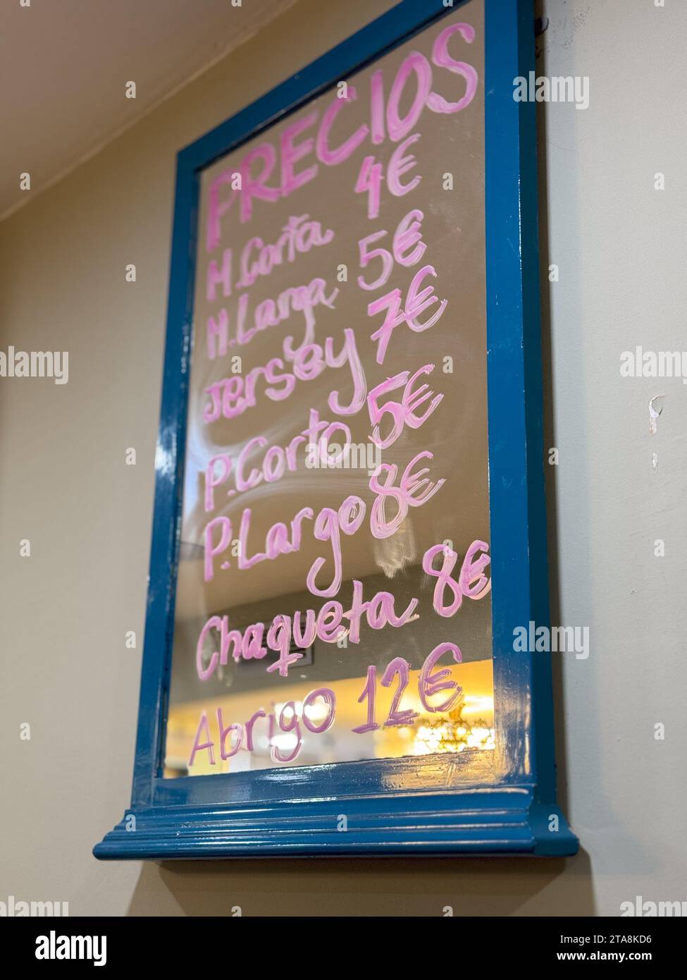 Zrift Shop, new Thrift Store in Zaragoza, Spain Stock Photo Alamy