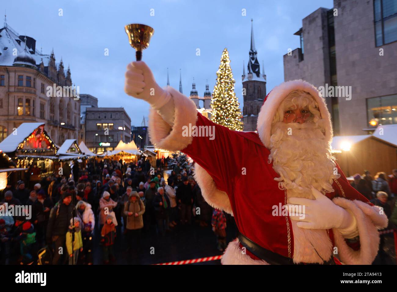 29.11..2023 / Sachsen Anhalt SachsenAnhalt Weihnachtsmarkt Halle Saale