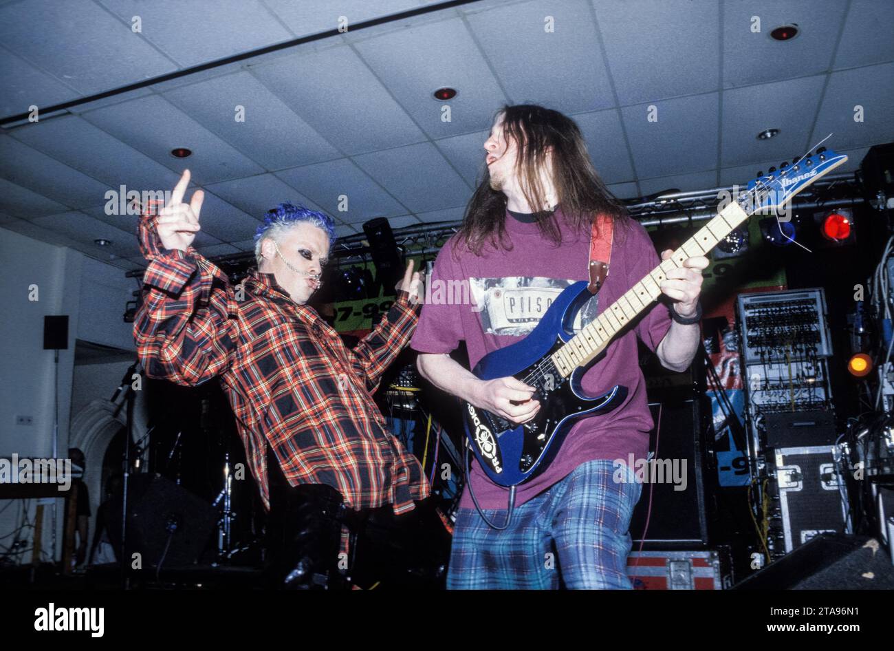 KEITH FLINT, PRODIGY, LIVE, 1995: Keith Flint (1969-2019) of the ...