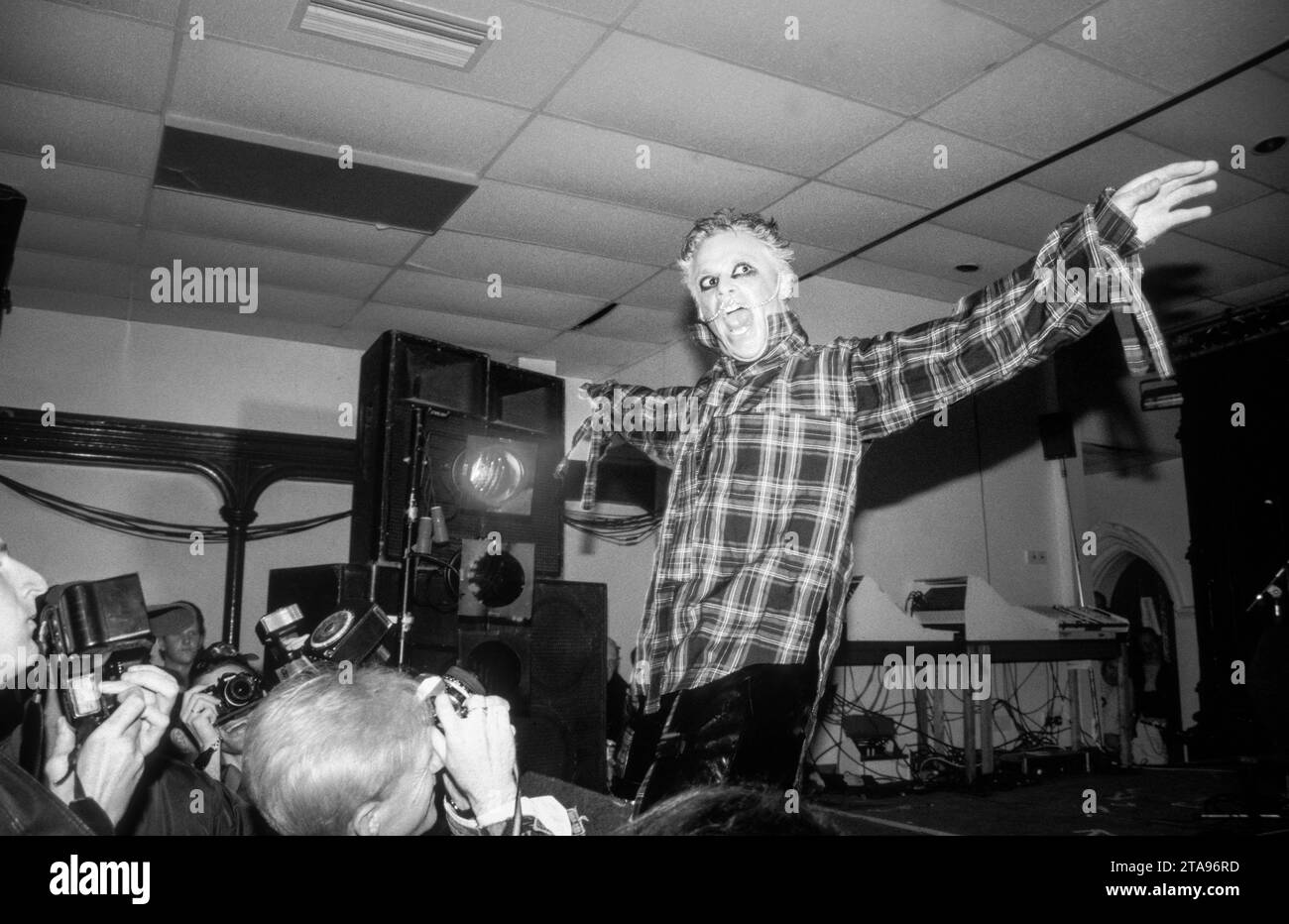 KEITH FLINT, PRODIGY, LIVE, 1995: Keith Flint (1969-2019) of the ...