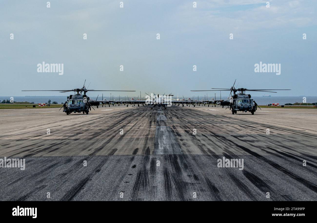 Kadena Air Base, Okinawa, Japan. 21st Nov, 2023. U.S. Air Force and U.S. Navy aircraft line up on the runway during an elephant walk at Kadena Air Base, Japan, Nov. 21, 2023. Kadenas ability to rapidly project joint airpower is a vital function that supports the defense of Japan and ensures the stability and security of the Indo-Pacific region. (photo by Airman 1st Class Jonathan R. Sifuentes) (Credit Image: © U.S. Air Force/ZUMA Press Wire) EDITORIAL USAGE ONLY! Not for Commercial USAGE! Stock Photo