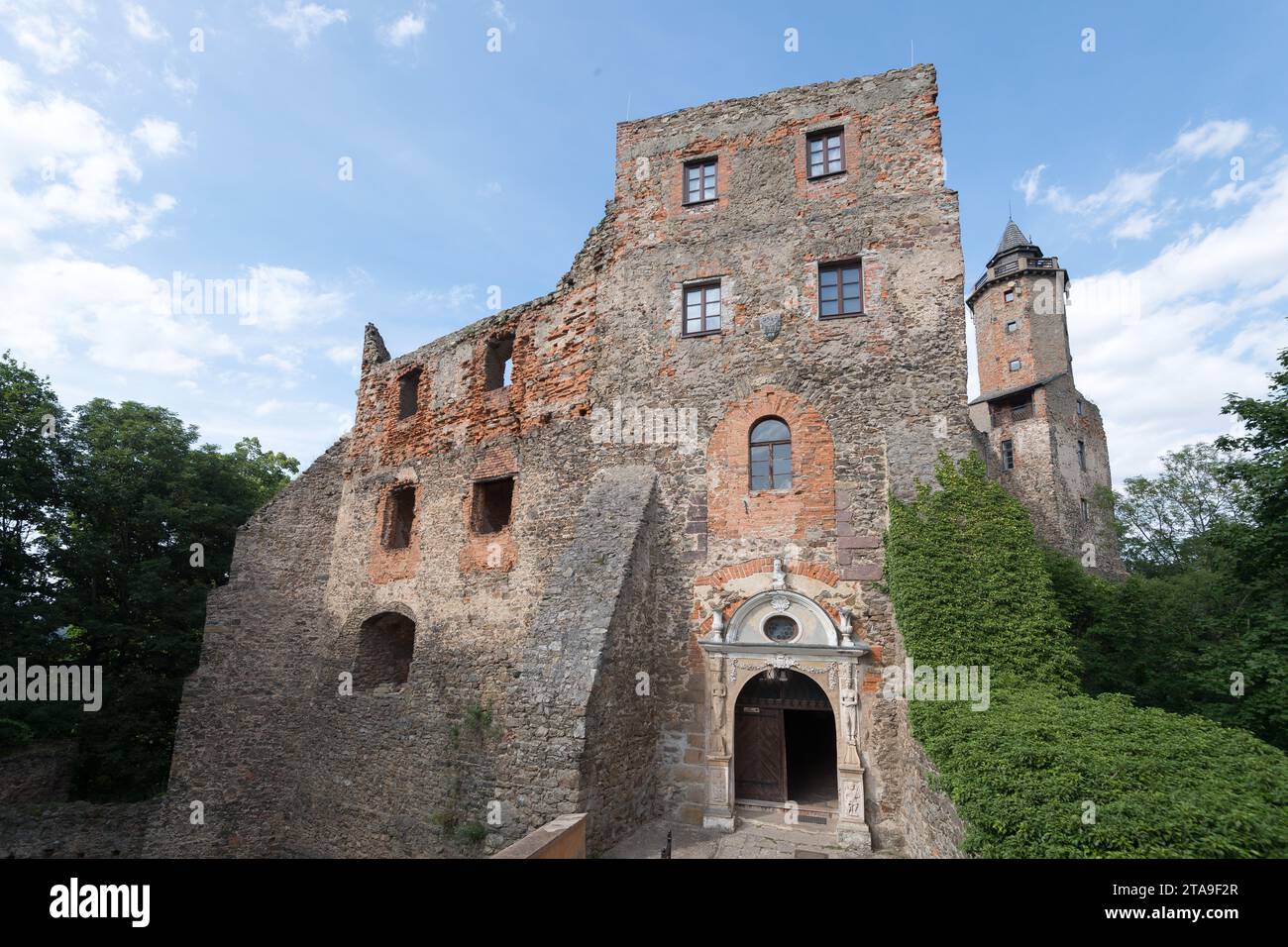 Gothic Renaissance Grodno castle in Zagorze Slaskie, Poland © Wojciech Strozyk / Alamy Stock Photo Stock Photo