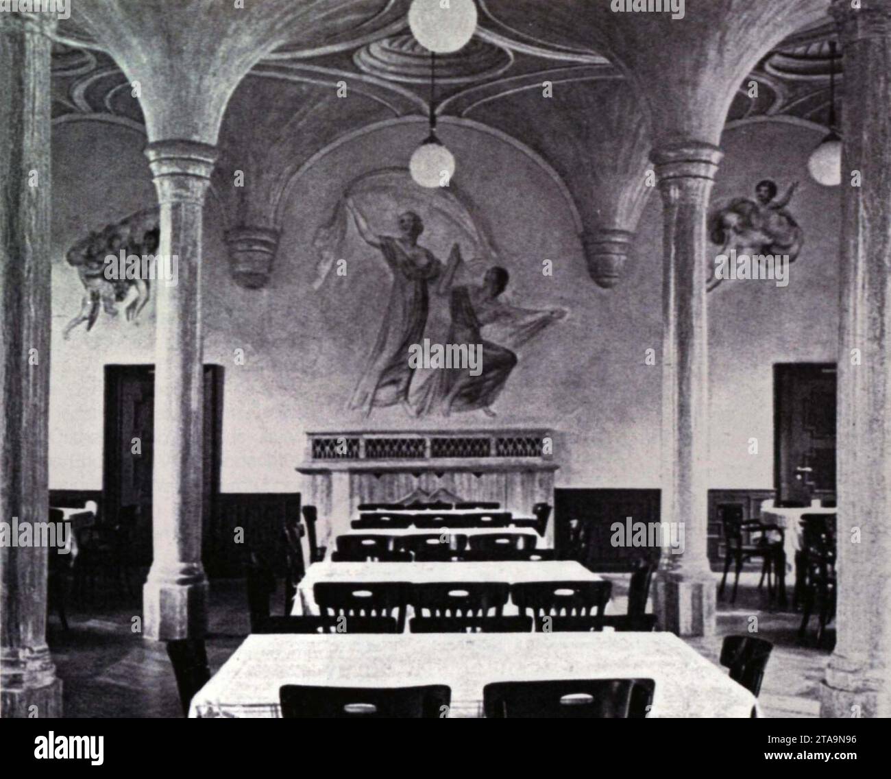 Villa Berg, Gaststätte, Innenraum, um 1925 Stock Photo Alamy