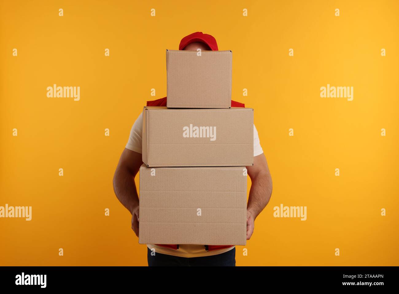 Shipping parcels courier on hi-res stock photography and images - Alamy