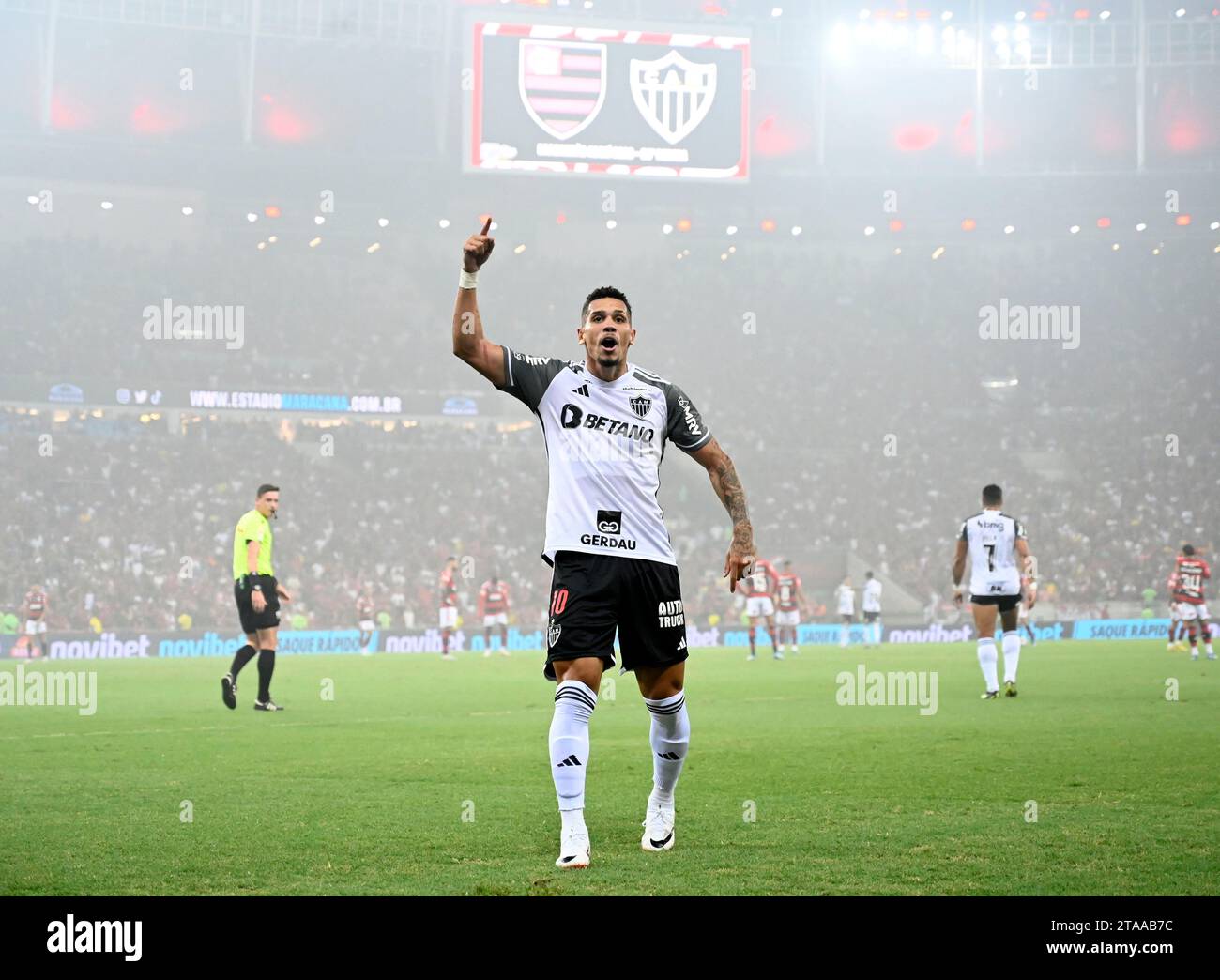 This Paulinho Goal Is Pure Fire! - p62wquk