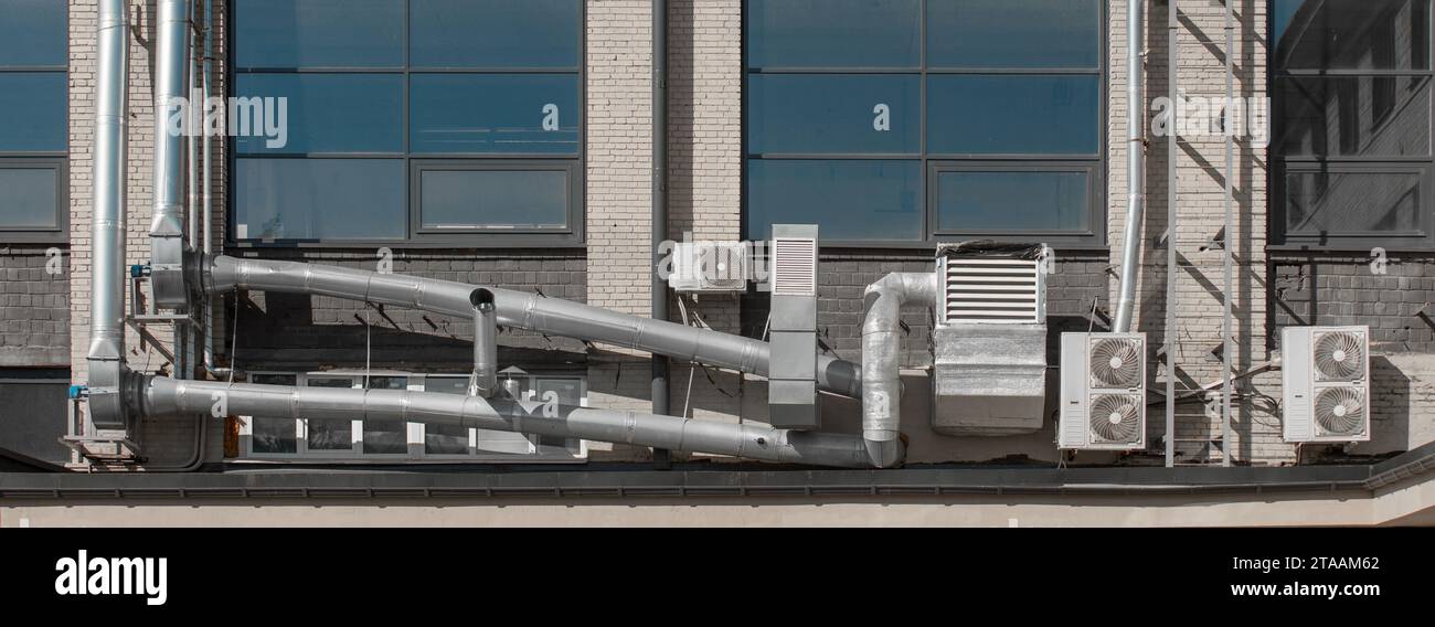 Air ventilation tube system and external air conditioners on the facade