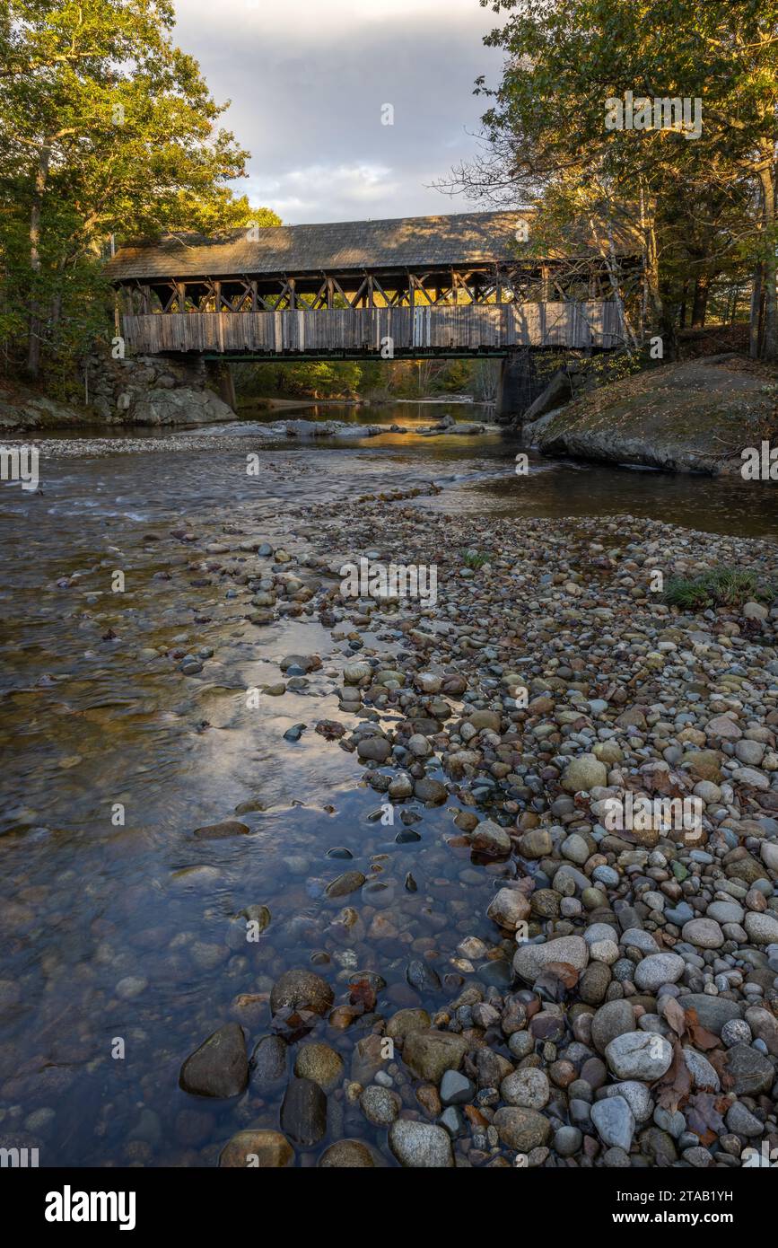 Sunday River Bridge, also known as Artists Bridge, Newry, Maine Stock Photo