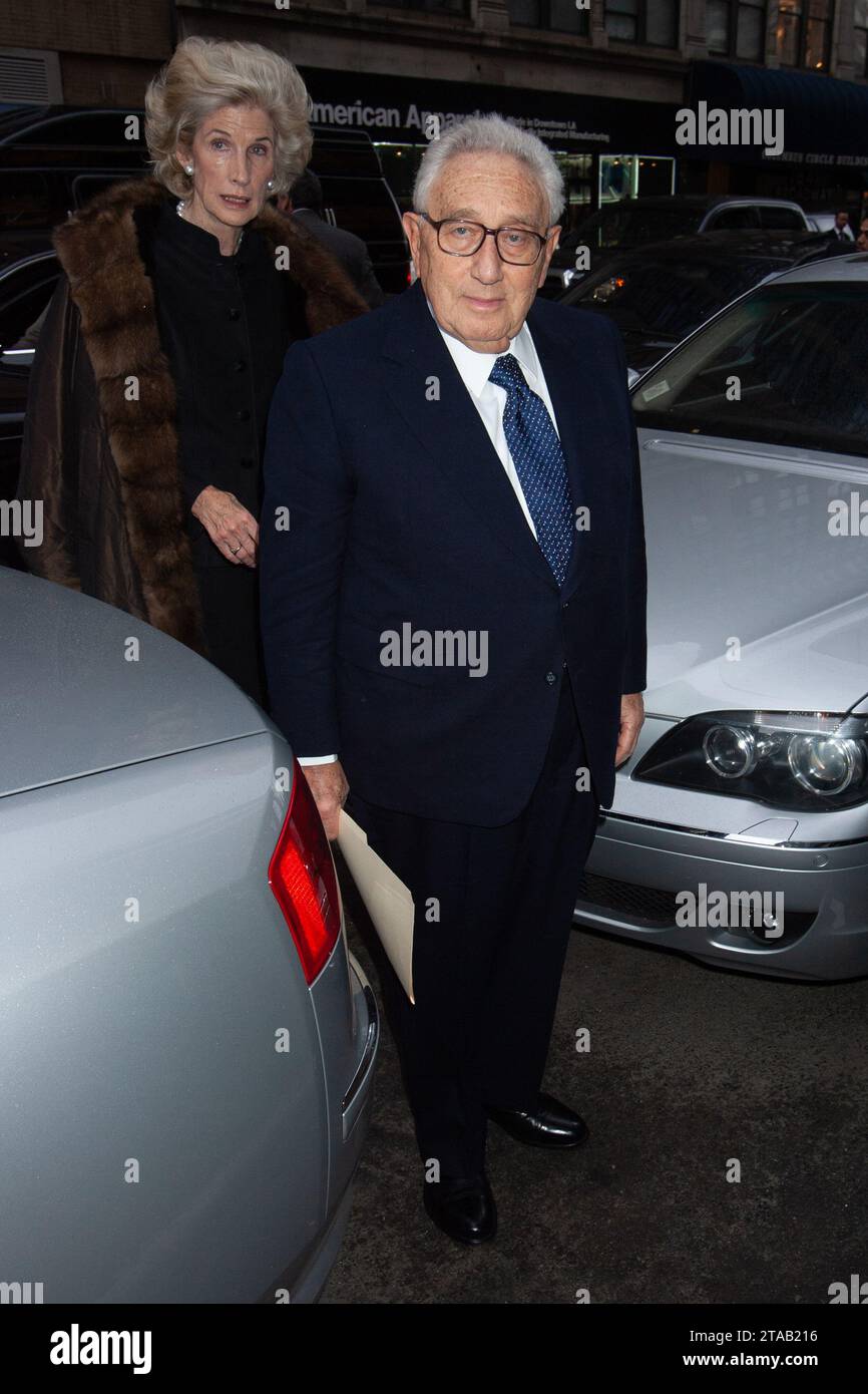 Henry Kissinger and Nancy Kissinger attend the Ahmet Ertegun Tribute - Show at Rose Theater, Jazz at Lincoln Center on April 17, 2007 in New York City Stock Photo
