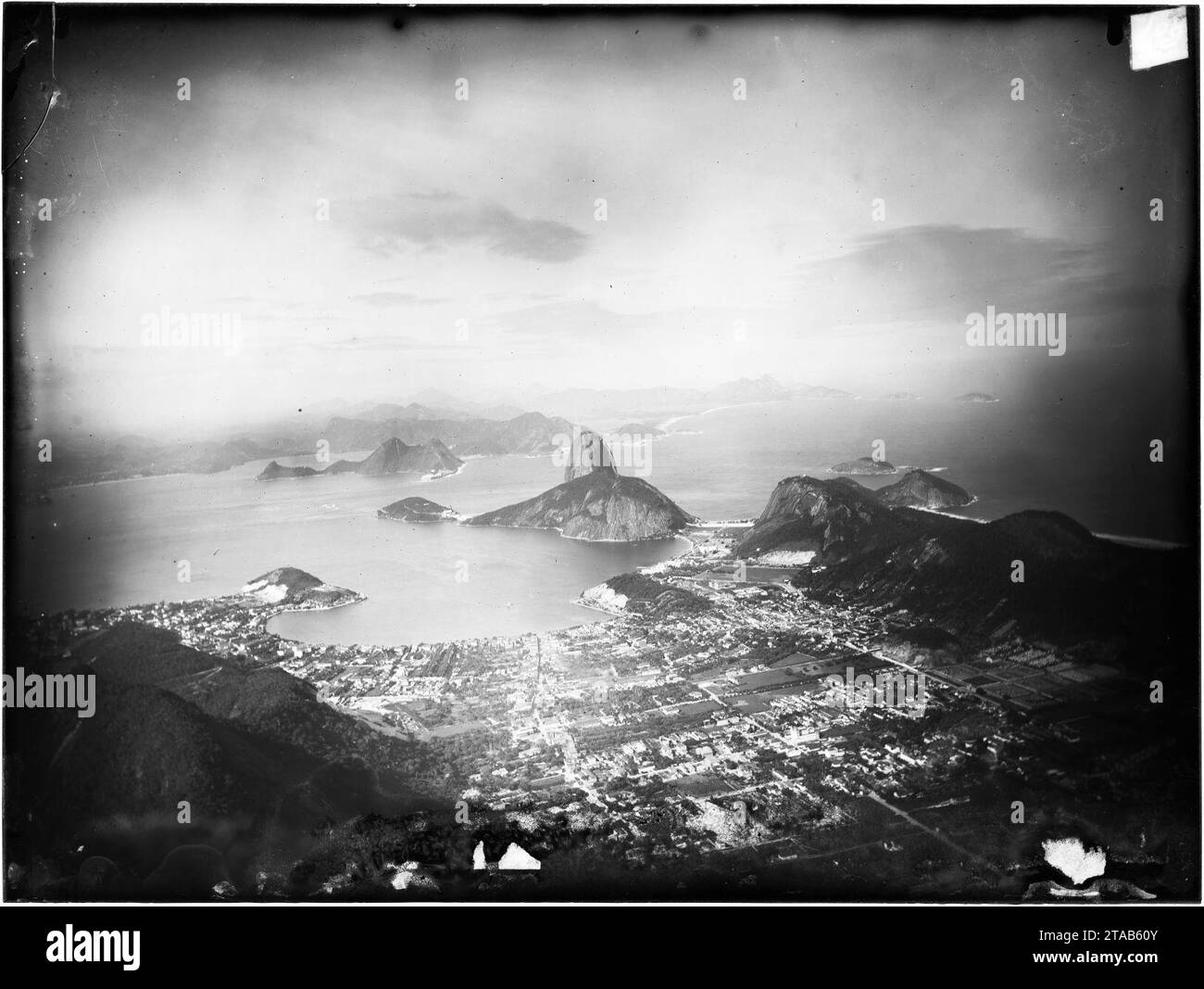 Vista panorama da enseada de Botafogo a partir do topo do Corcovado. Stock Photo