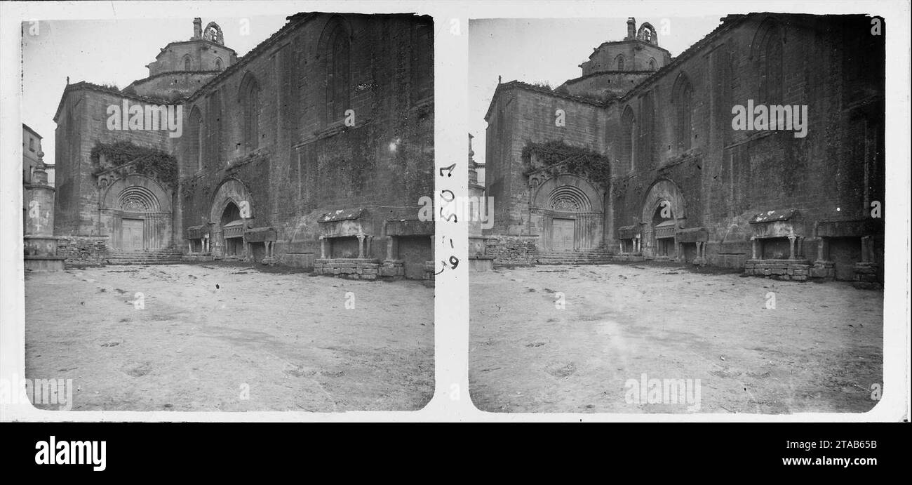 Vista panoràmica de l'església del monestir de Vallbona de les Monges. Stock Photo