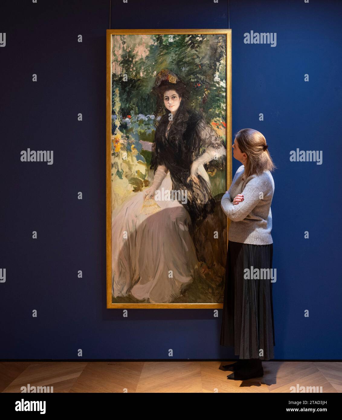 London, UK. 30th Nov, 2023. Celebrating the centenary of Joaquín Sorolla's death (1863-1923),  Colnaghi is staging a special exhibition of some of his masterpieces not seen in public for decades.  It opens in the St James's gallery on 1 December 2023, coinciding with London Art Week. Image: Portrait of Maria Planas de Gil with Black Mantilla Shawl, 1906. Credit: Malcolm Park/Alamy Live News Stock Photo