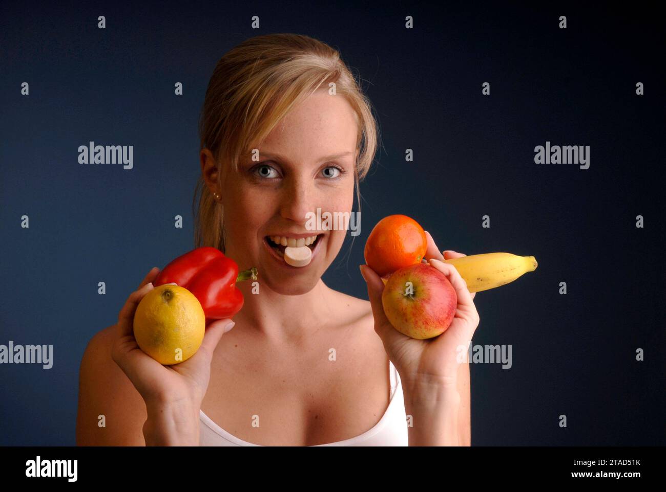 Vitamine oder Tabletten Deutschland, BLF *** Vitamins or tablets Germany, BLF 07000927 xH Credit: Imago/Alamy Live News Stock Photo