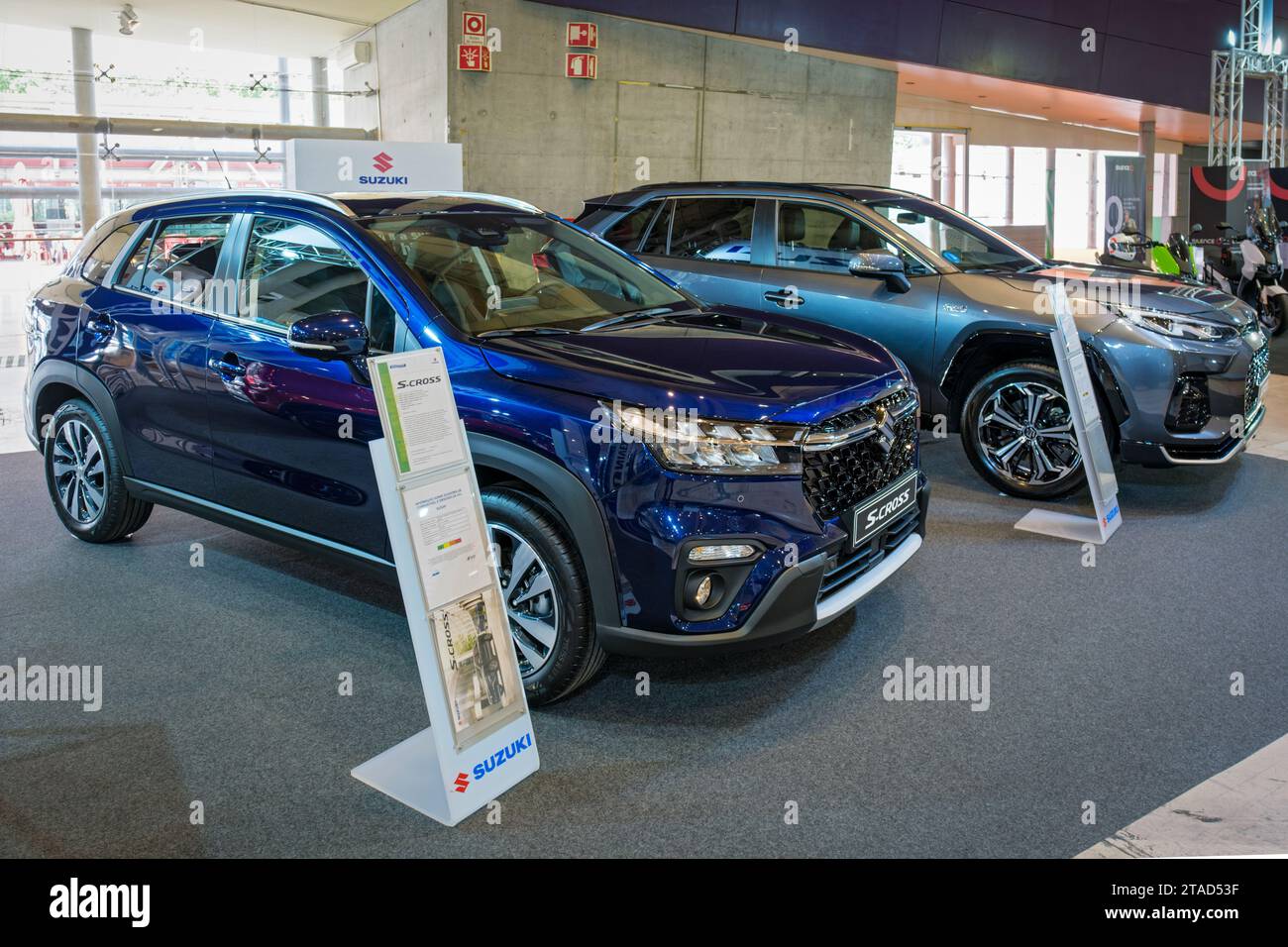 Suzuki s cross hi-res stock photography and images - Alamy