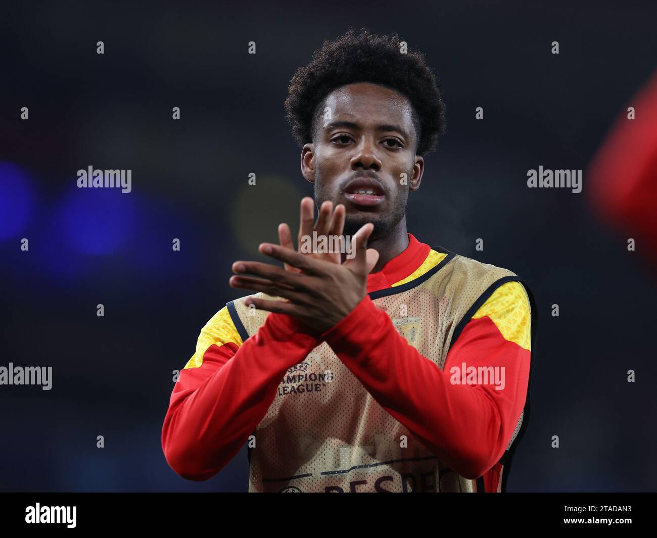 London, UK. 29th Nov, 2023. Elye Wahi of RC Lens warms up before the ...