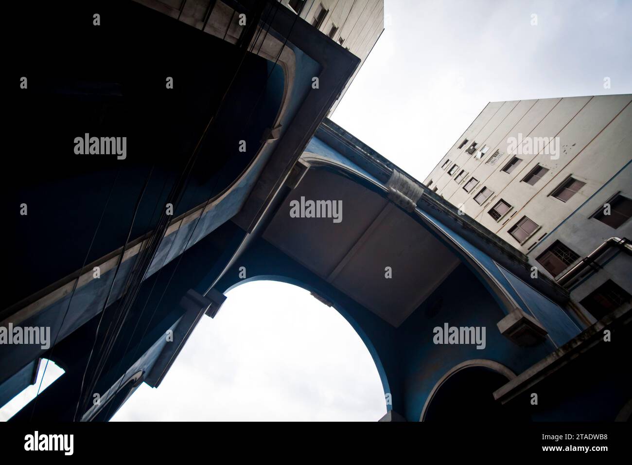 High rise housing color hi-res stock photography and images - Alamy