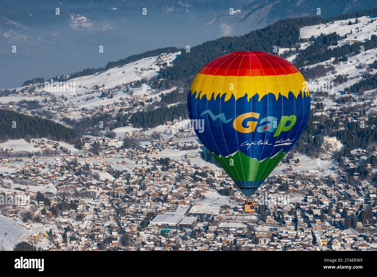 France, Savoie, Val d'Arly, Praz sur Arly, gathering of hot air balloons called the montgolfiades, flight above Megève Stock Photo