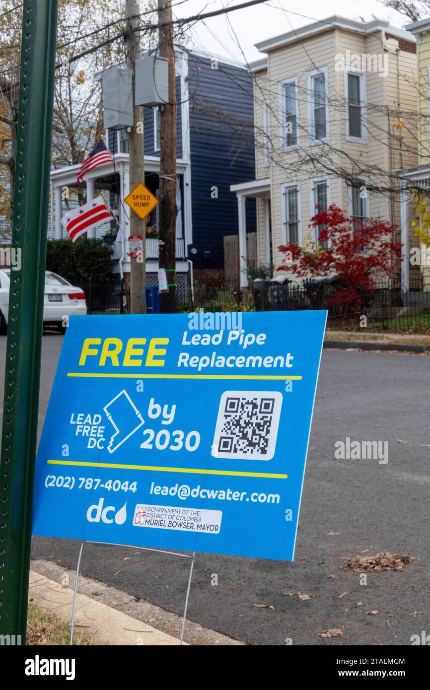 Washington, DC - A sign in the Anacostia neighborhood promises the replacement of all lead service lines with copper pipes in the city's water system Stock Photo