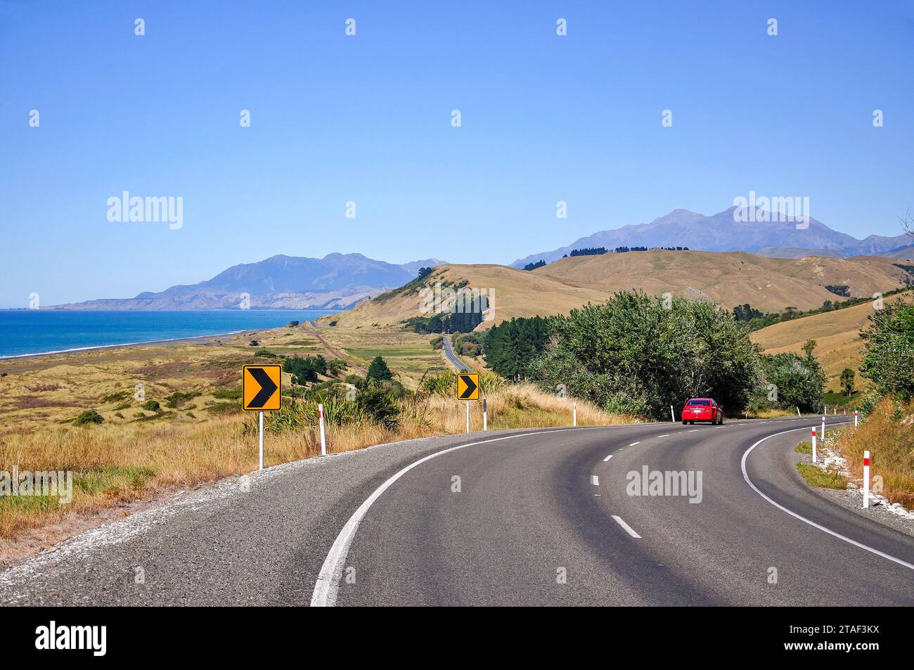 State Highway 1, Kaikoura Coast, Kaikoura, Canterbury Region, South Island, New Zealand Stock Photo