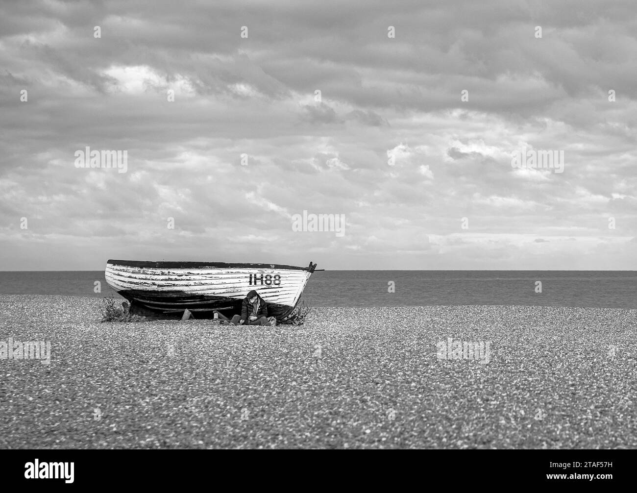 Beach scene uk Black and White Stock Photos & Images - Alamy