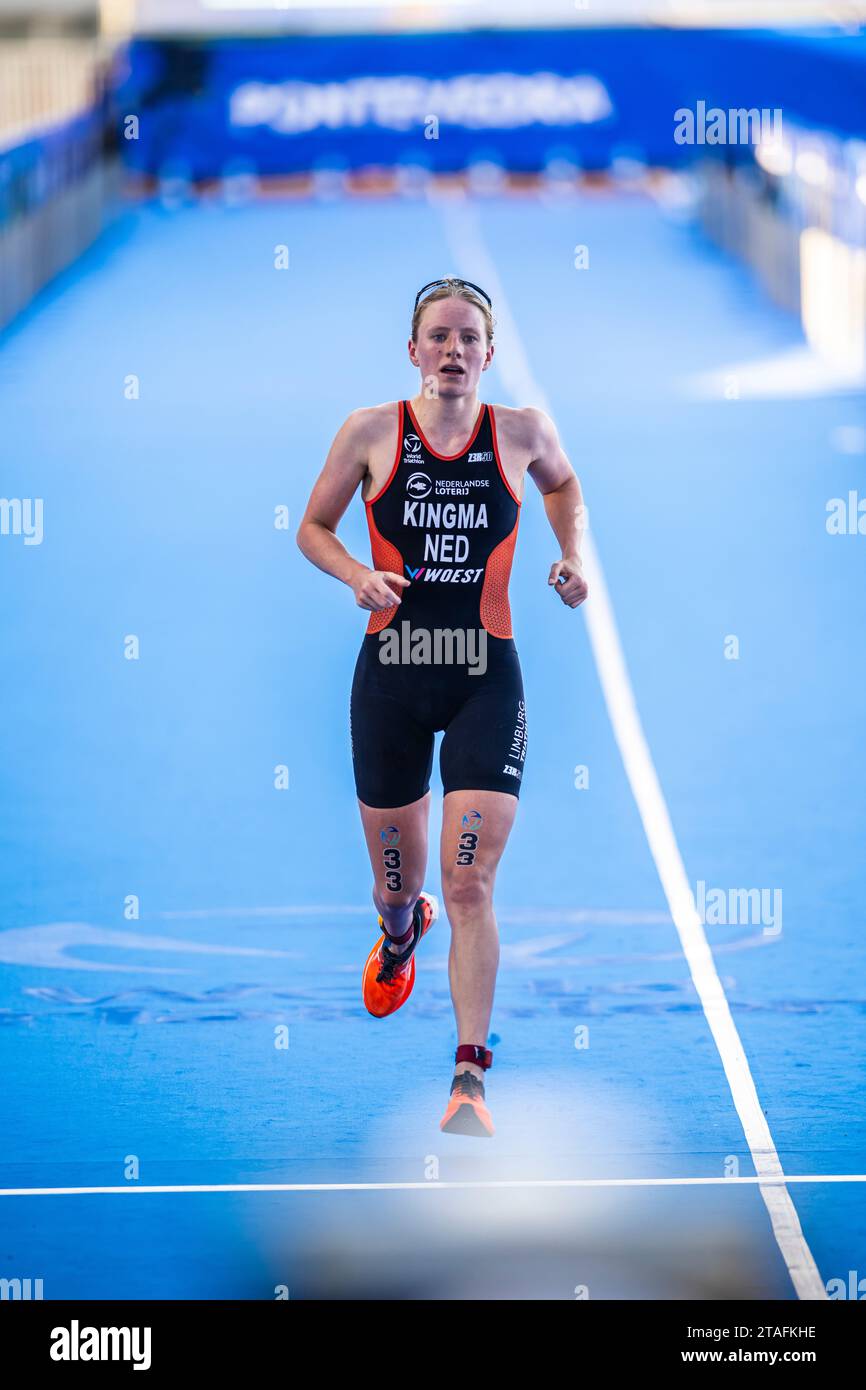 Maya Kingma participating in Pontevedra in the 2023 World Triathlon ...