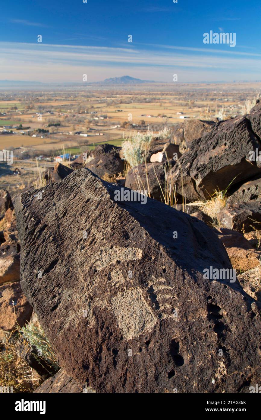 Petroglyphs, Tome Hill Park, El Camino Real de Tierra Adentro National Historic Trail, New
