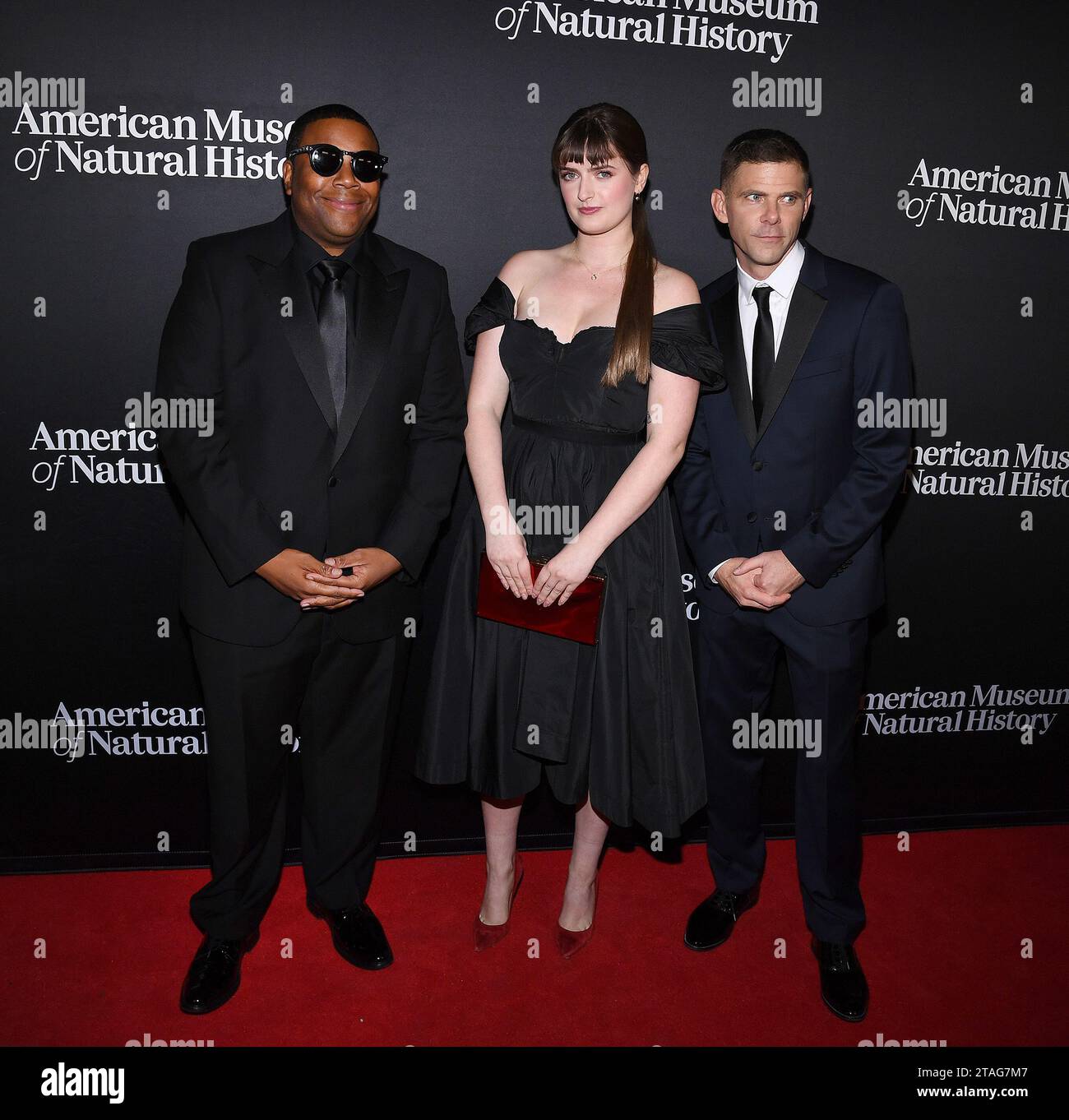 New York USA 30th Nov 2023 L R Kenan Thompson Chloe Troast And new-york-usa-30th-nov-2023-l-r-kenan-thompson-chloe-troast-and