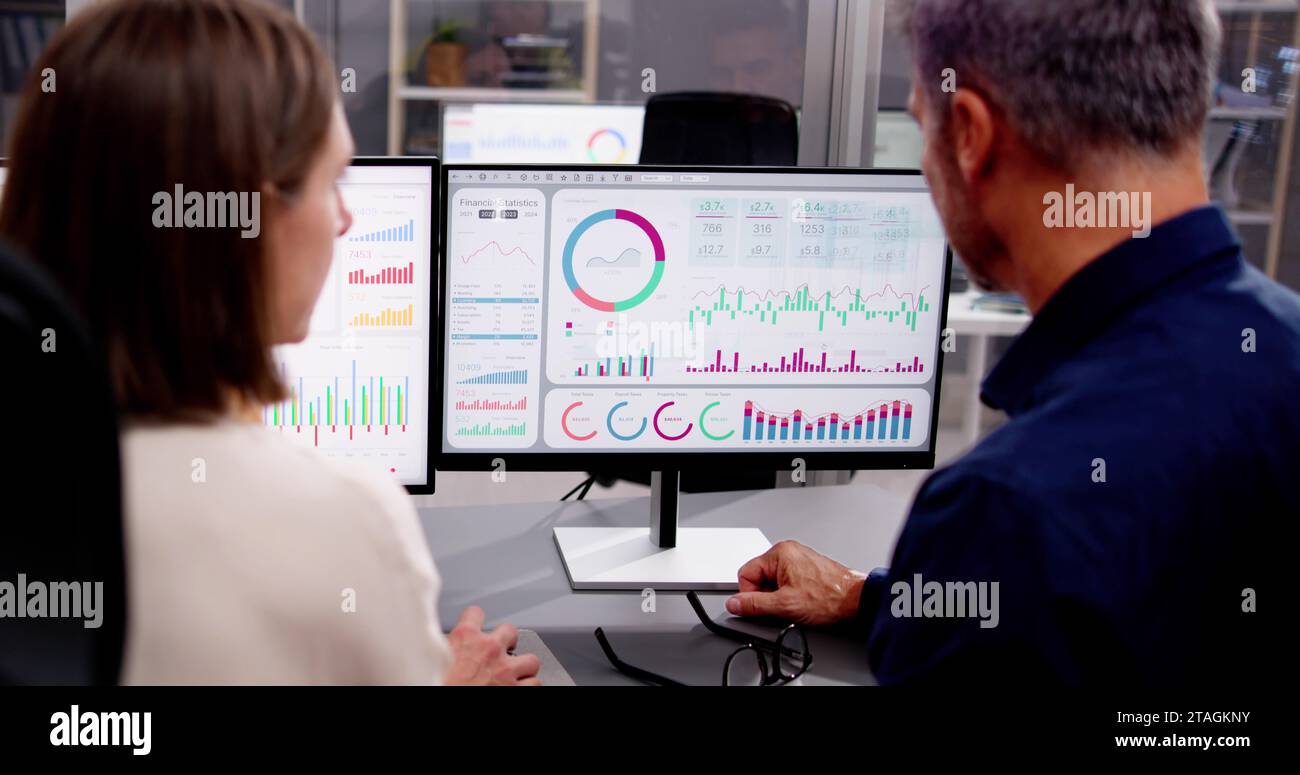 Using Data Analytics to View KPIs on Table: The Analyst's Perspective Stock Photo