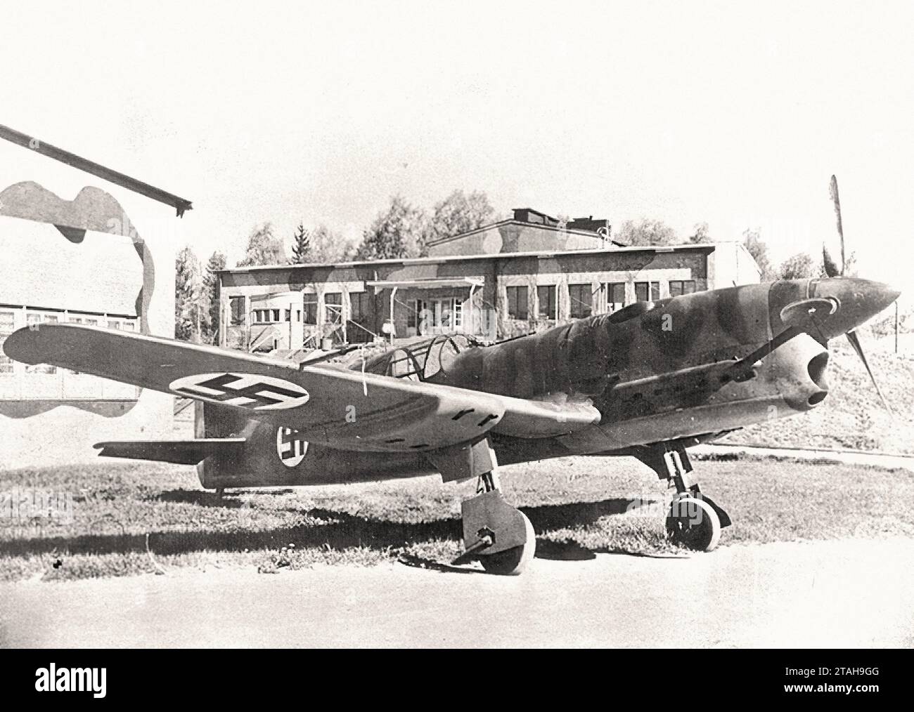 Avion WW2 en bois Caudron 714 fabrication artisanale envergure 51 cm