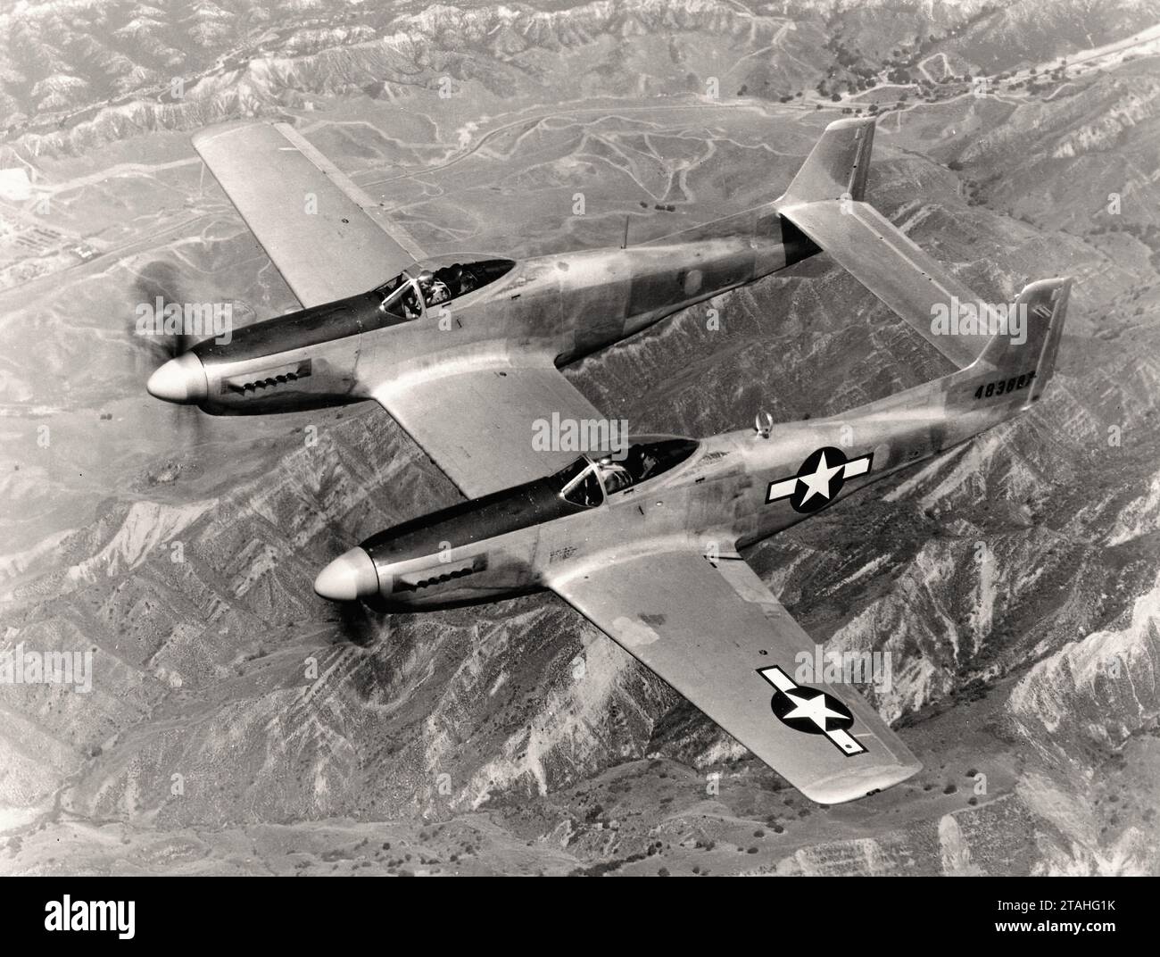 1982 Flying Jet Airplane - North American F-82 Stock Photo - Alamy