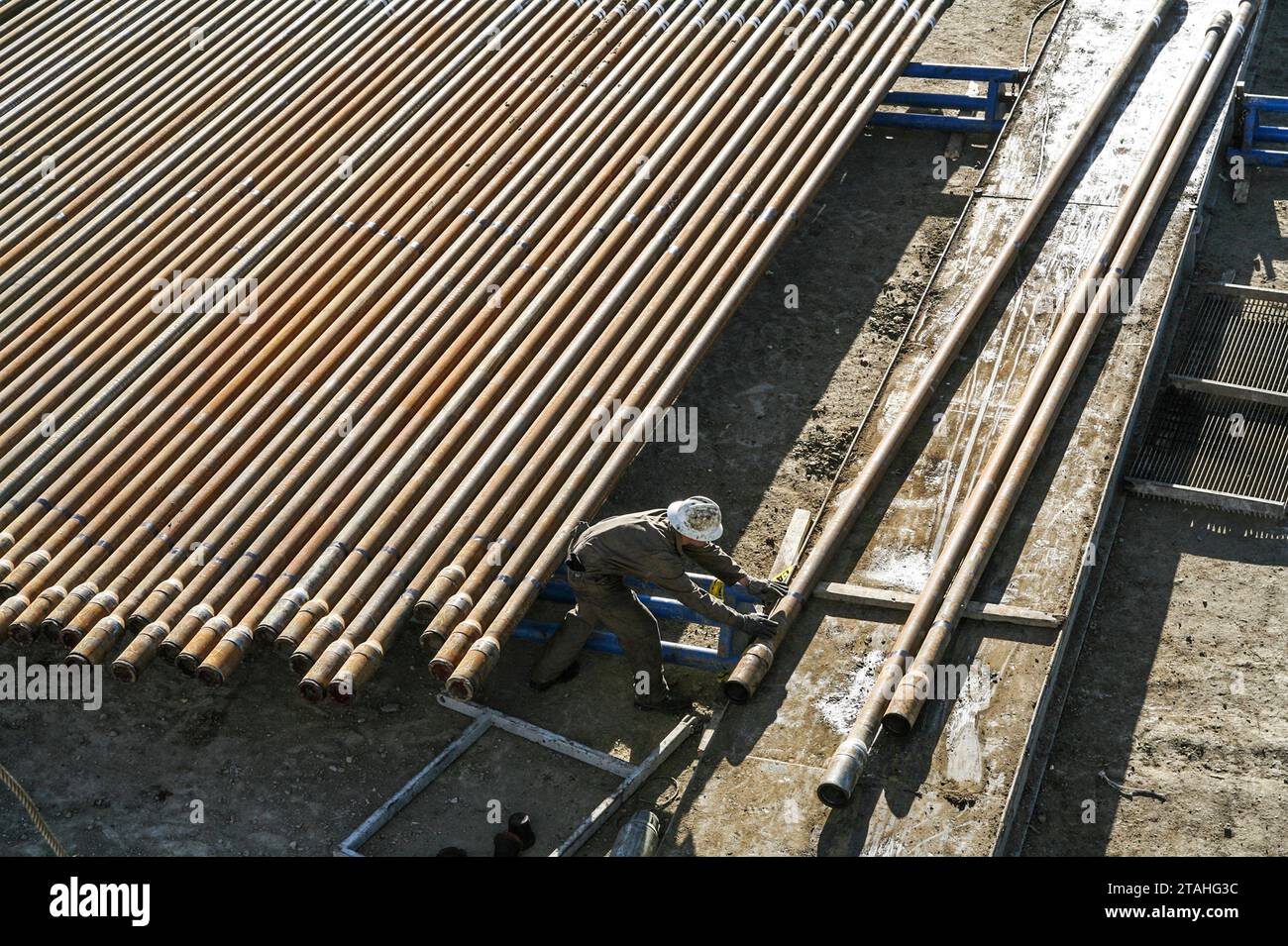 Pipe for drilling oil in Wyoming Stock Photo