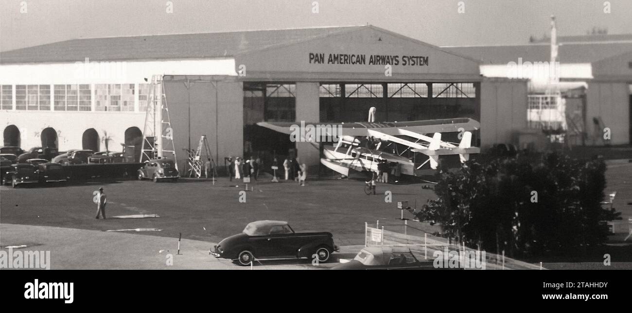 Airplane - Sikorsky S-41 flying boat in front of the Pan Am hangars at Dinner Key in 1940 Stock Photo