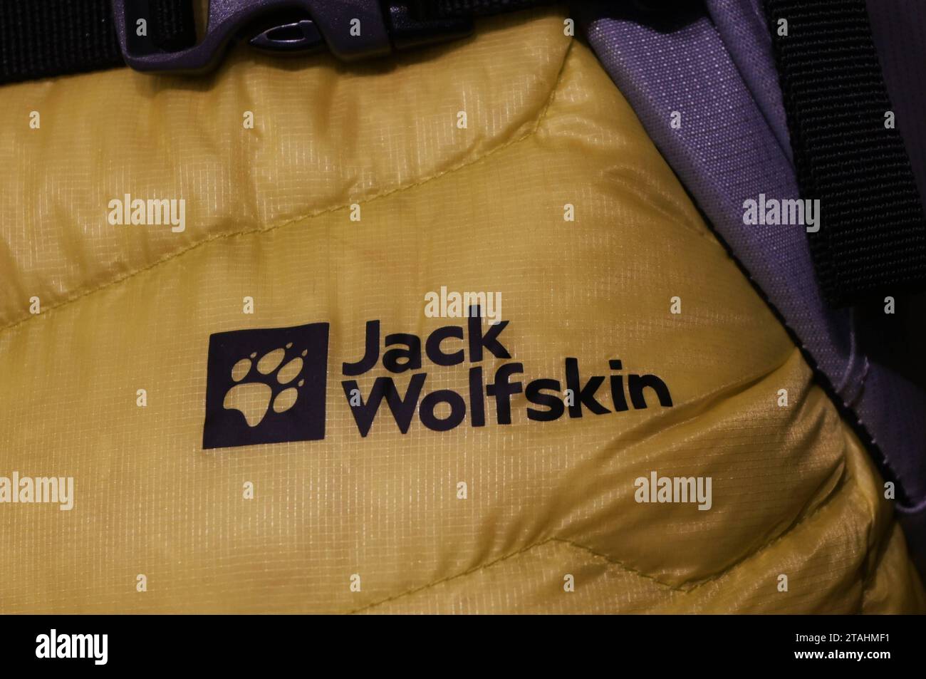 Fake jack shop wolfskin jacket