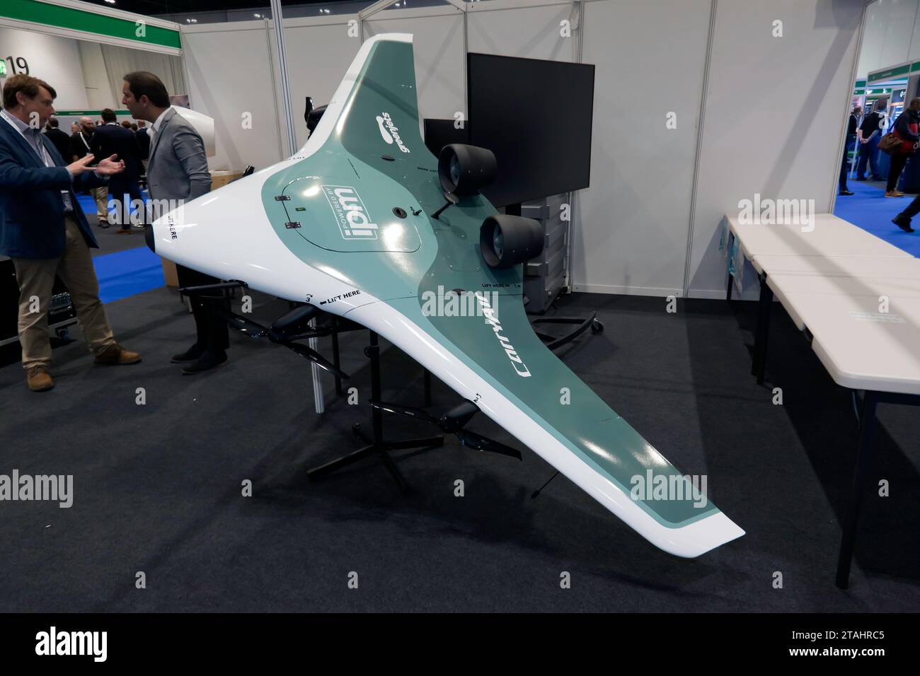 Delta wing drone hi-res stock photography and images - Alamy