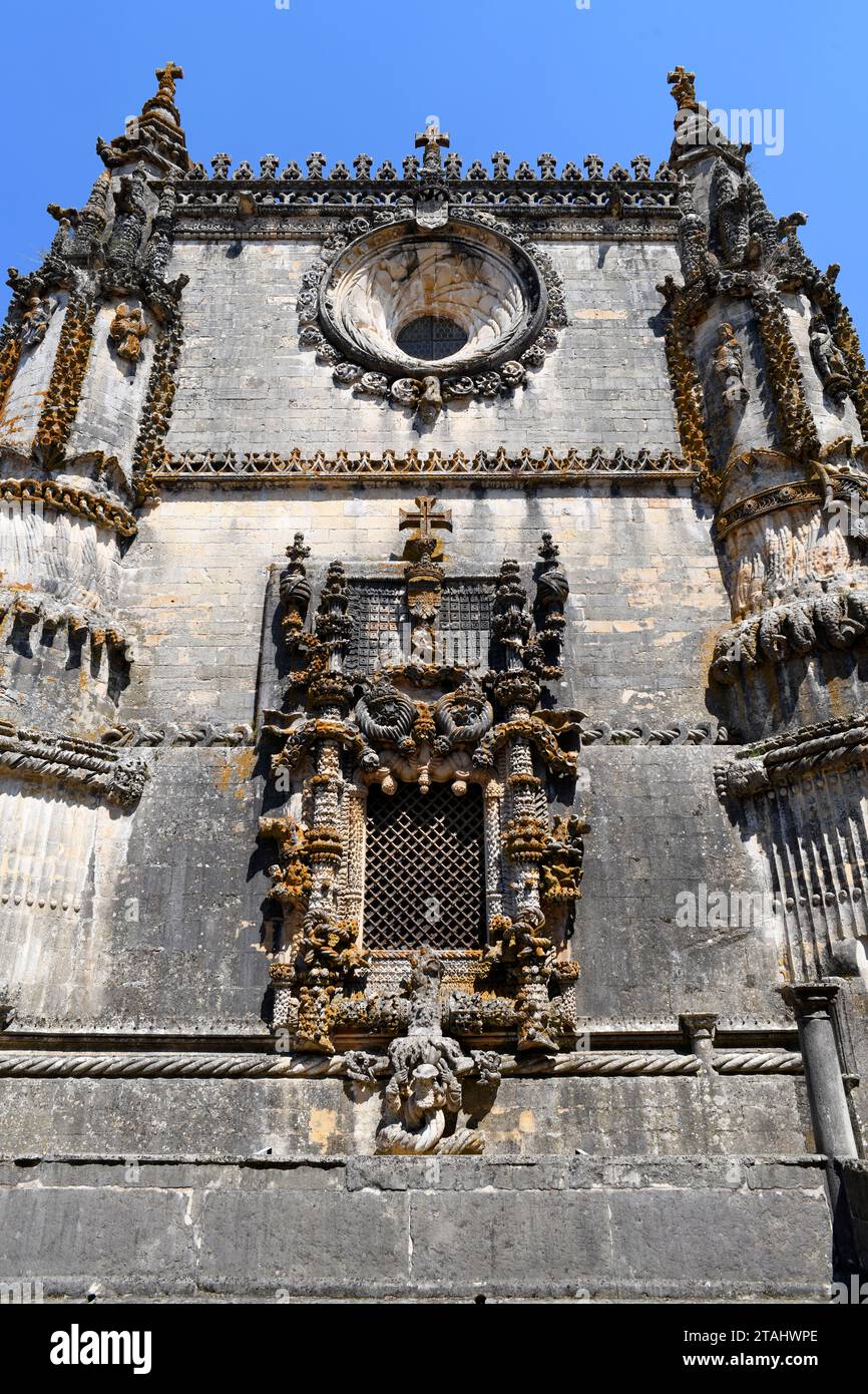 Tomar city, Convent of Christ (romanesque, gothic, manueline and renaissance, 12-16th century). Chapterhouse window of the manueline nave (Diogo de Ar Stock Photo