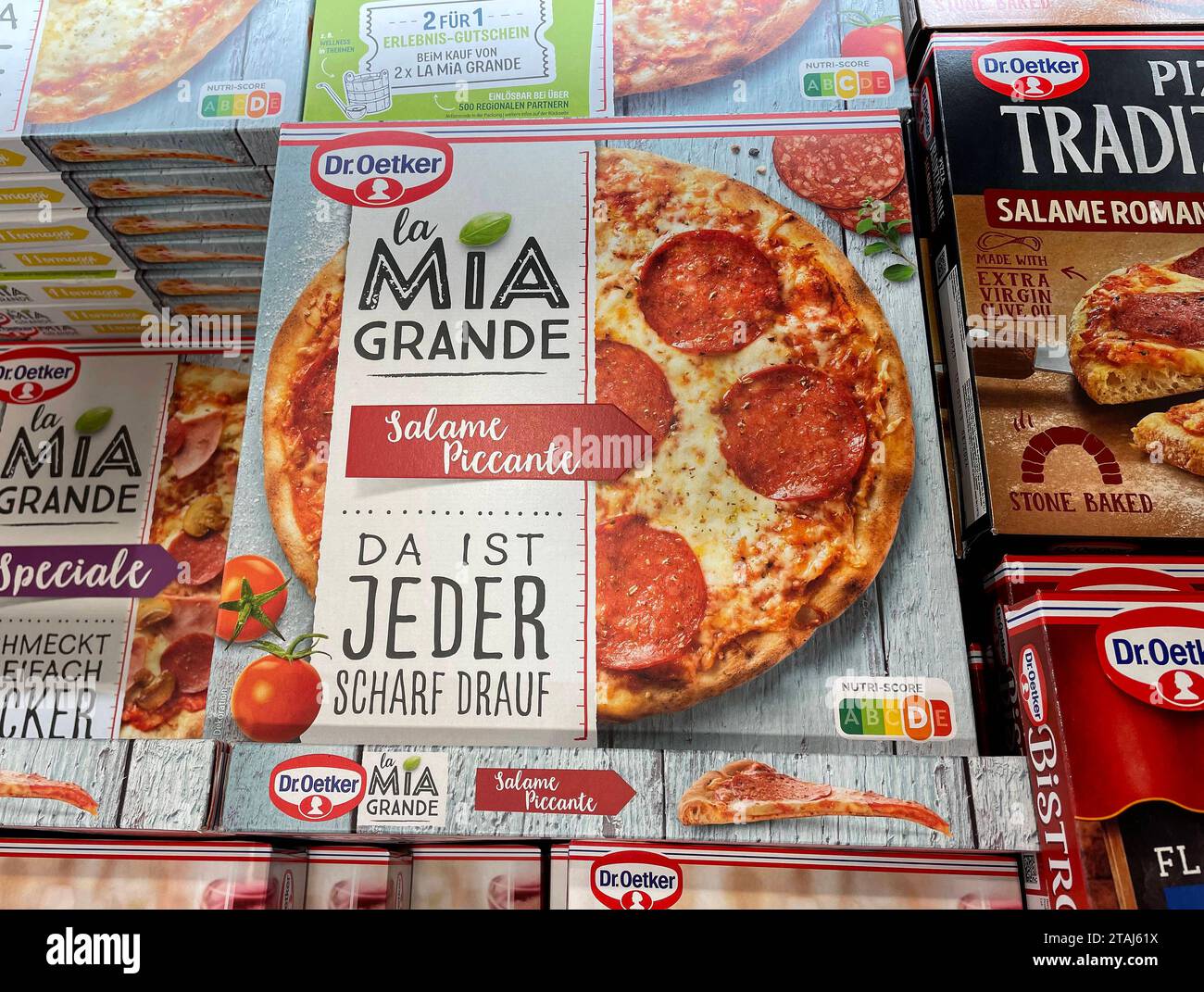 Bayern, Deutschland 01. Dezember 2023 Hier der Blick im Supermarkt