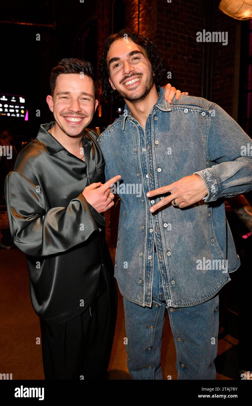 Porno ertak Alice ichida