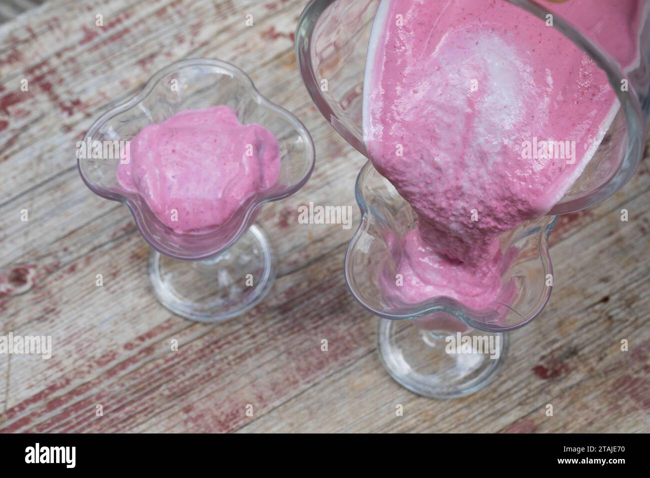 Naturjoghurt hi-res stock photography and images - Alamy