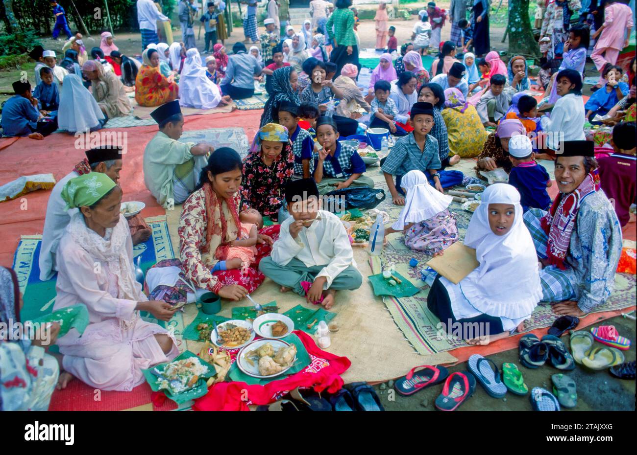 Indonesia, Yogyakarta. Families celebrating Idul Fitri (Eid) at the end of Ramadan. Stock Photo