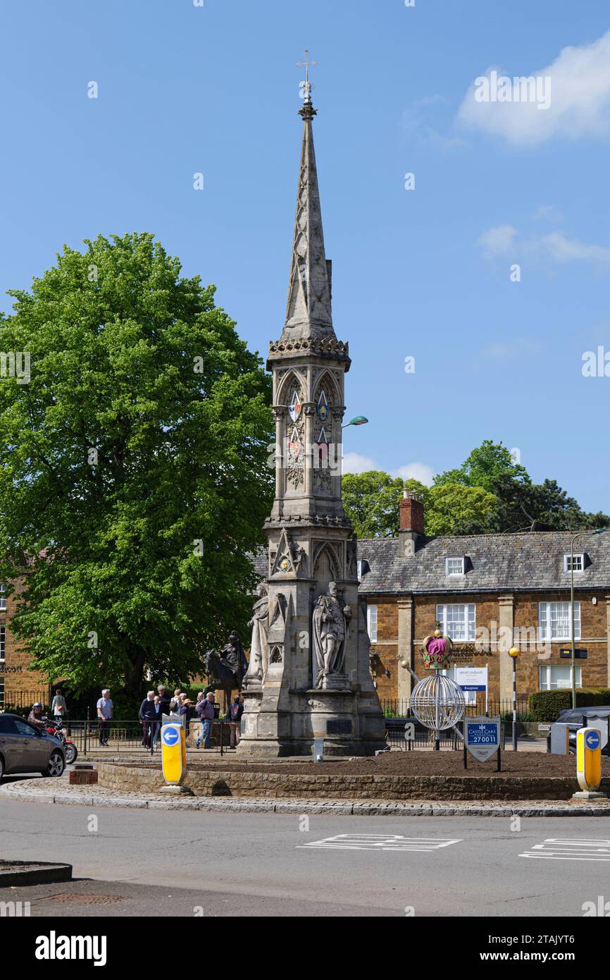 Banbury Cross at the centre of Banbury, Oxfordshire, England Stock Photo