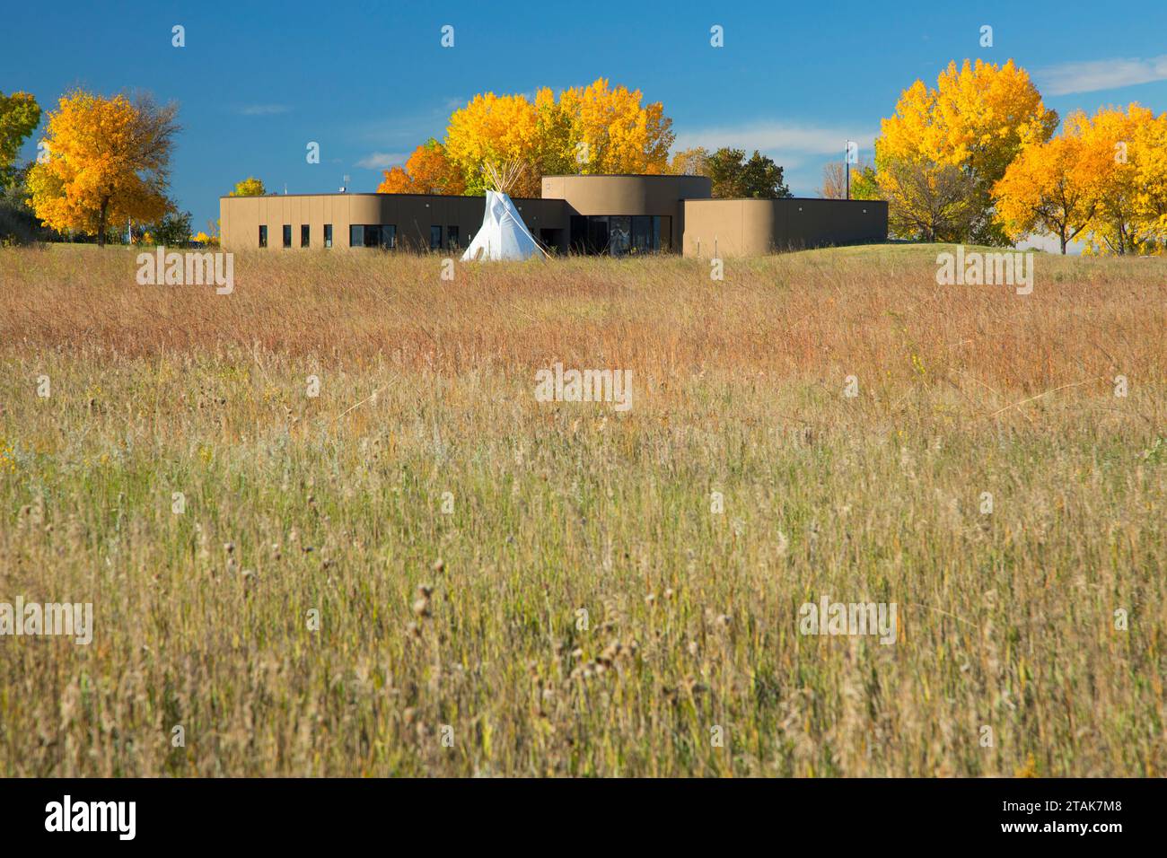 Visitor Center with teepee, Knife River Indian Villages National