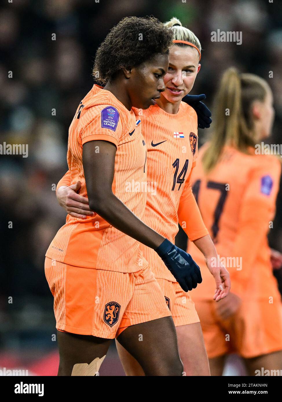 LONDON - Lineth Beerensteyn of Holland and Jackie Groenen of Holland celebrate the 0-1 draw during the UEFA Nations League women's match between England and the Netherlands at Wembley on December 1, 2023 in London, United Kingdom. ANP GERRIT VAN COLOGNE Stock Photo