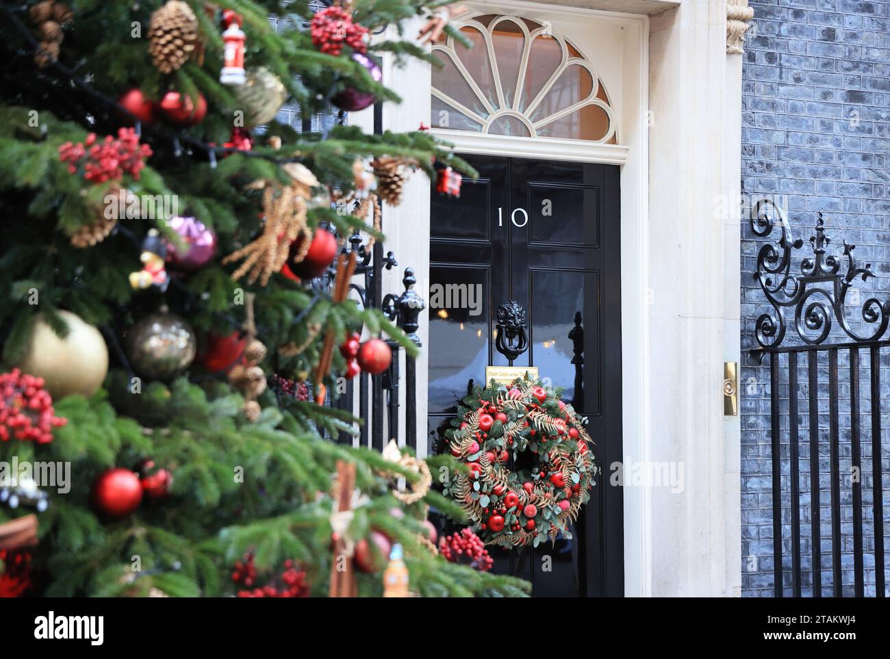 Number 10 Downing Street with Christmas decorations, 2023, in London, UK Stock Photo